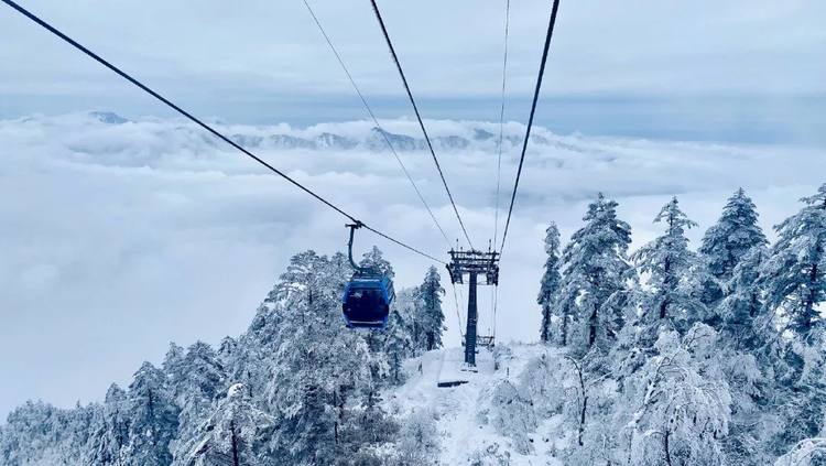 西嶺雪山森林文化節冰雪節倒計時2天